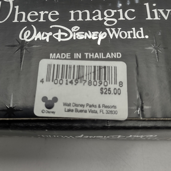 Walt Disney World "Where The Magic Lives" 3D Collector Plate NWT - Picture 15 of 15